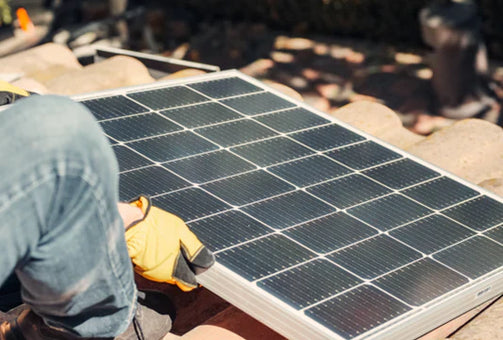 ソーラーパネルで家を太陽光発電にする - ゼロから完成まで