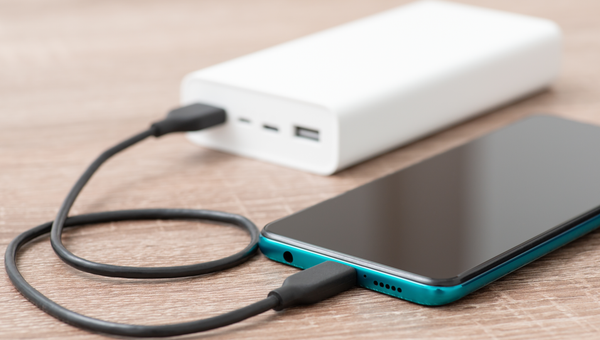 USB Power Delivery (PD) 対応モバイルバッテリーとは?