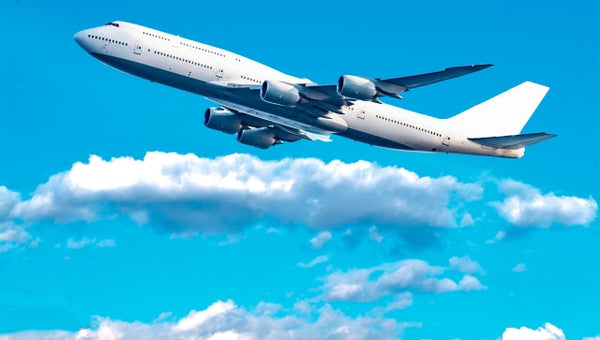 モバイルバッテリー 機内持ち込みは何Whまで？航空会社別ルールまとめ