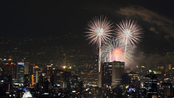 【最新版】天神祭奉納花火のおすすめ穴場スポット6選！混雑回避と快適に楽しむ完全ガイド