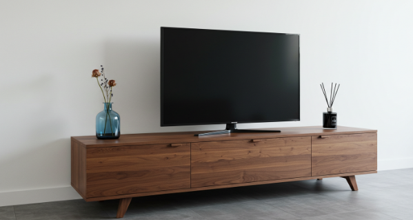 テレビの固定方法と選び方｜地震時のリスクを減らす対策とは？