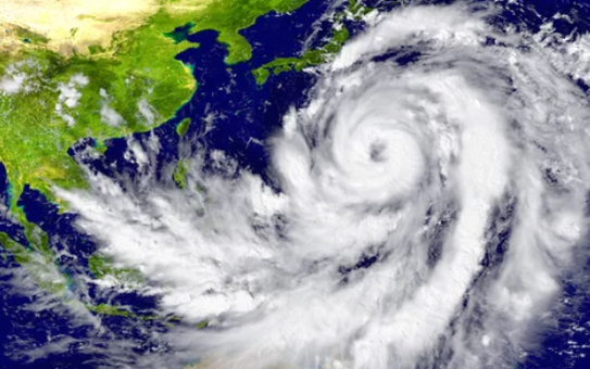 【2025年版】世界一やばい台風とは？過去最大級ランキングと備えガイド