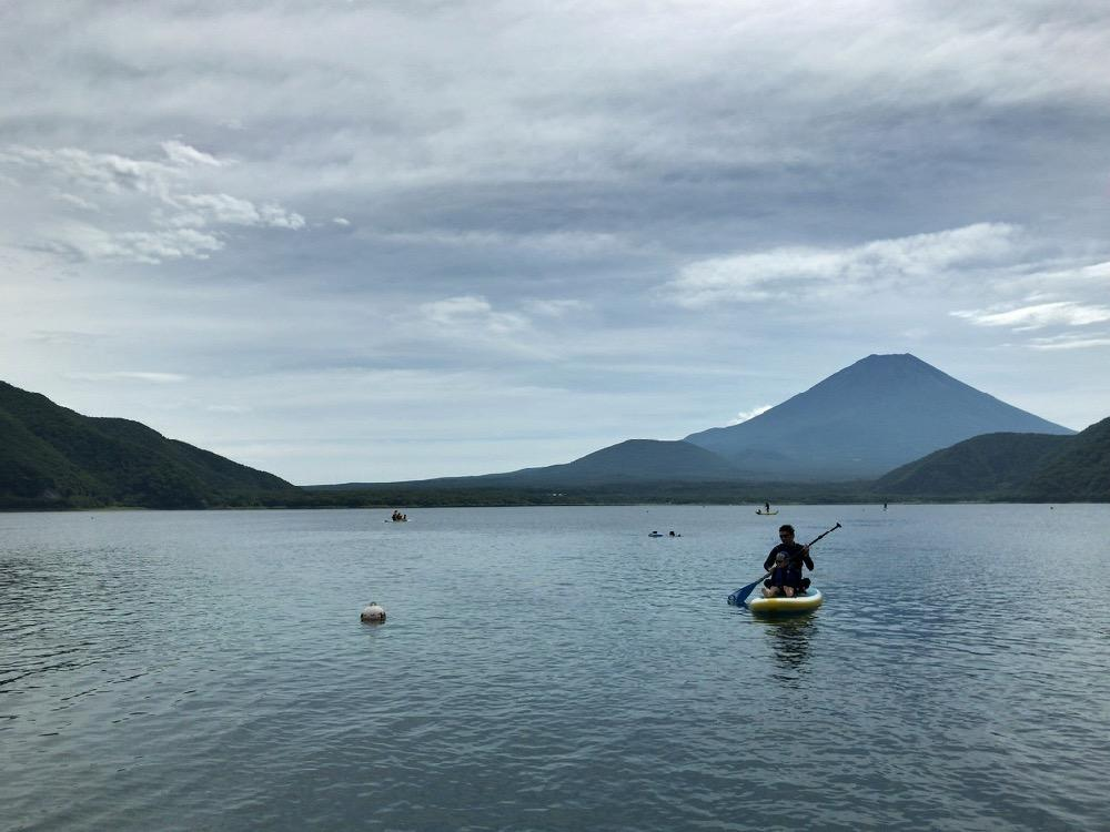 本栖湖でのSUP体験