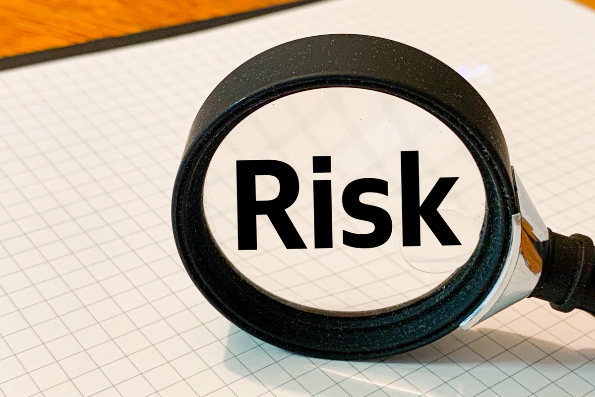 ポータブル電源の使用上の注意点を説明する画像