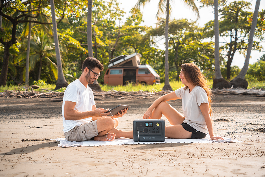 自然に囲まれたデイキャンプ場の風景
